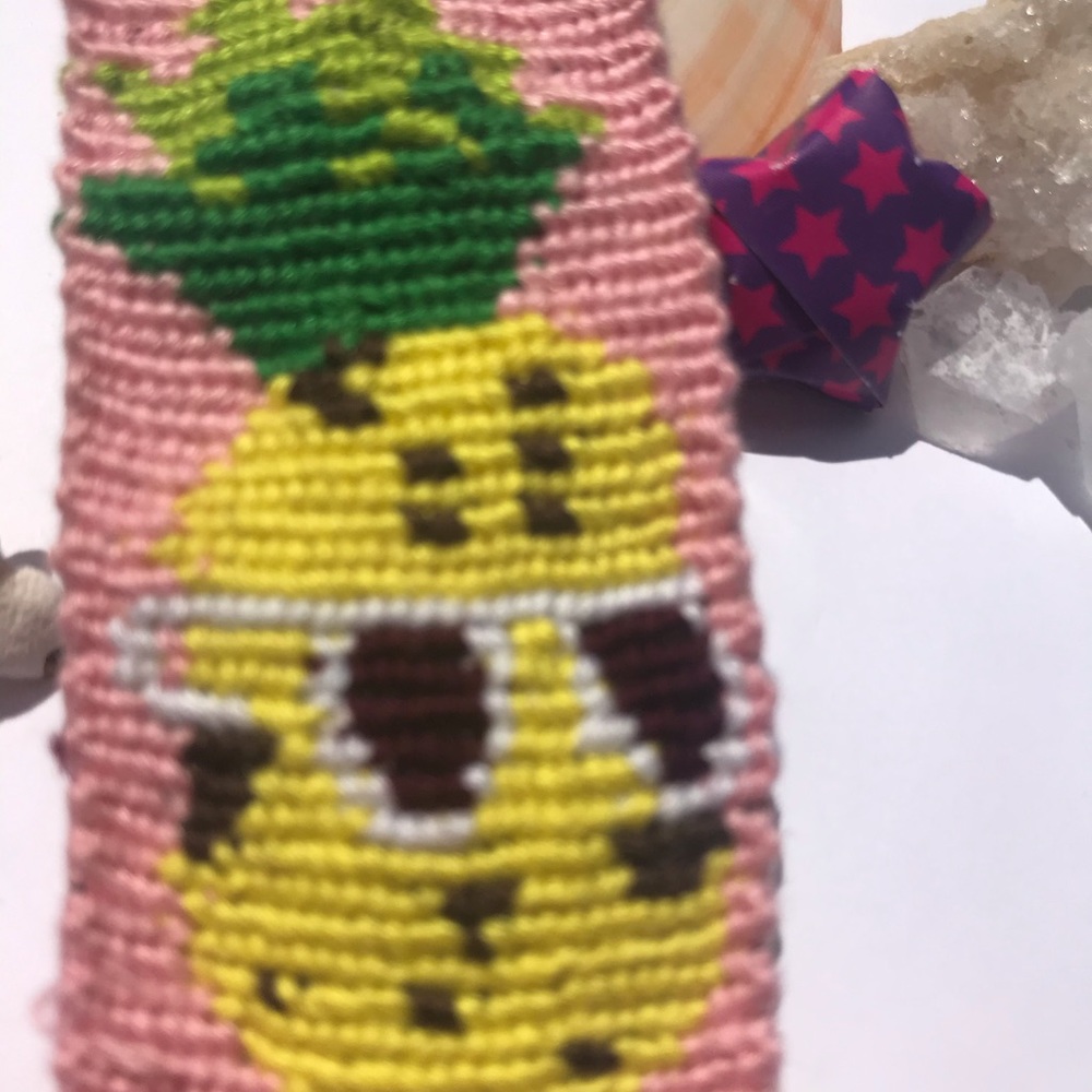 Pineapple Keychain/ Backpack decoration - Picture 4 of 5
